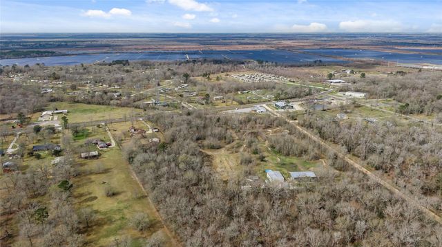 9085 Fm 1409, Dayton, TX 77535