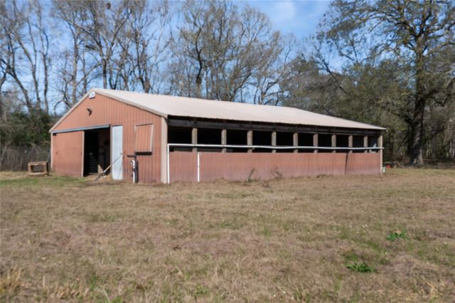 9085 Fm 1409, Dayton, TX 77535