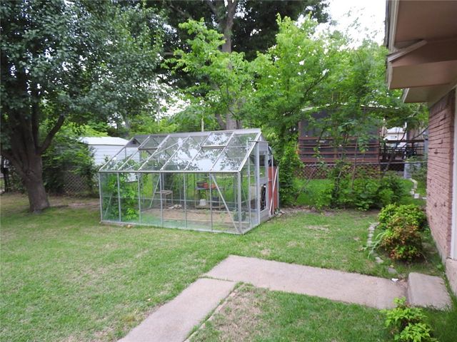 3226 San Medina Avenue, Dallas, TX 75228