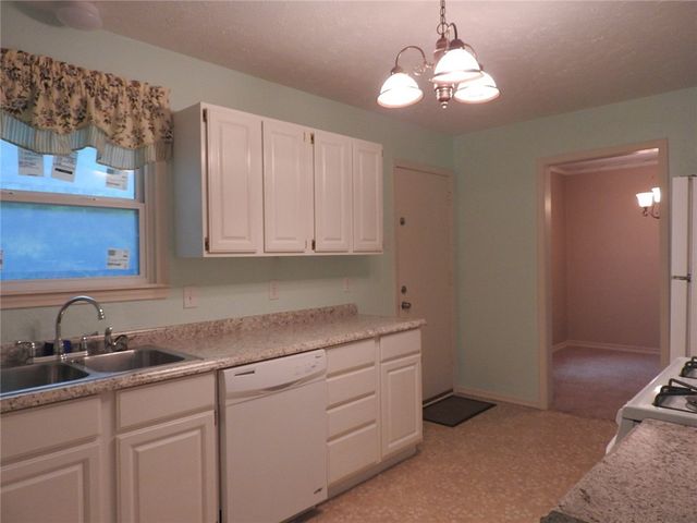 3226 San Medina Avenue, Dallas, TX 75228