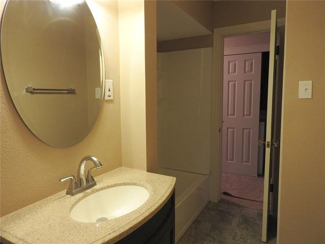 3226 San Medina Avenue, Dallas, TX 75228