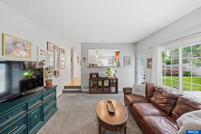 2717 Kipling Circle, Lincoln, NE 68516