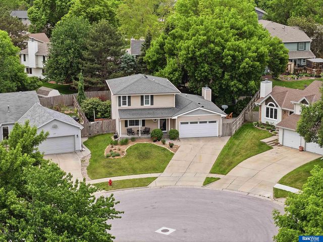 2717 Kipling Circle, Lincoln, NE 68516
