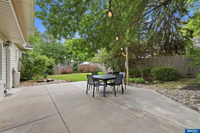 2717 Kipling Circle, Lincoln, NE 68516