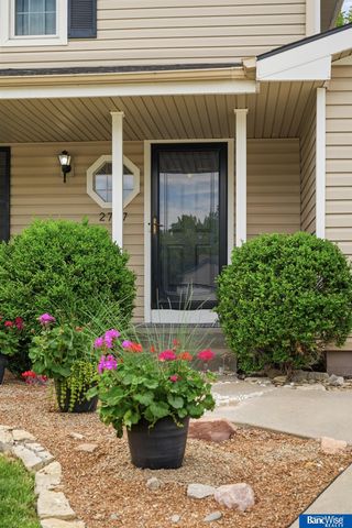 2717 Kipling Circle, Lincoln, NE 68516