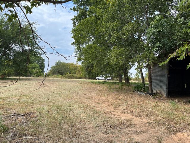 404 E Maple Street, Ravenna, TX 75476