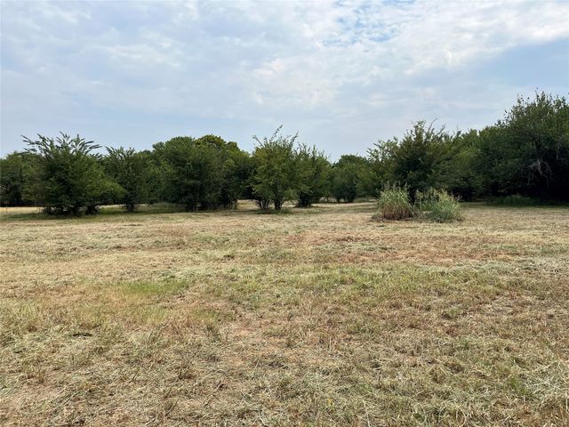 404 E Maple Street, Ravenna, TX 75476