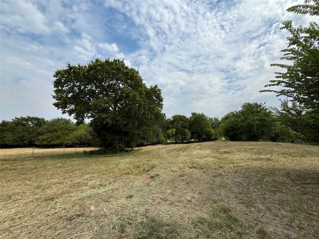 404 E Maple Street, Ravenna, TX 75476
