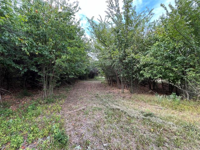 404 E Maple Street, Ravenna, TX 75476