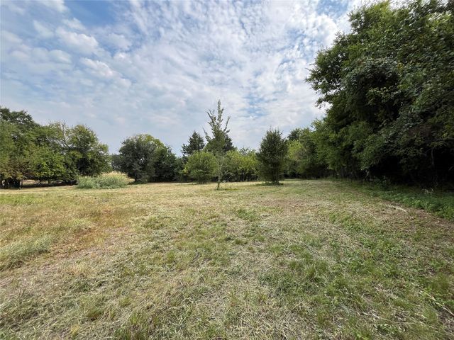 404 E Maple Street, Ravenna, TX 75476