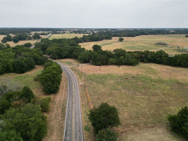 404 E Maple Street, Ravenna, TX 75476