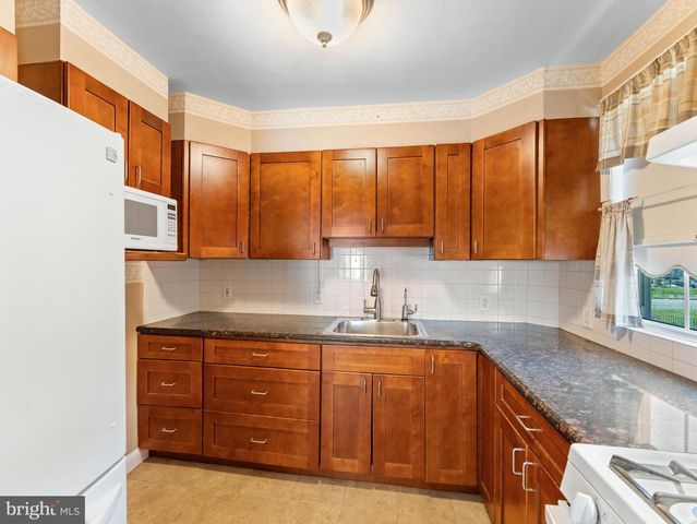 1136 KERPER ST, Philadelphia, PA 19111