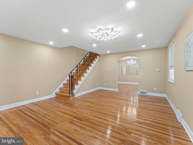 1136 KERPER ST, Philadelphia, PA 19111