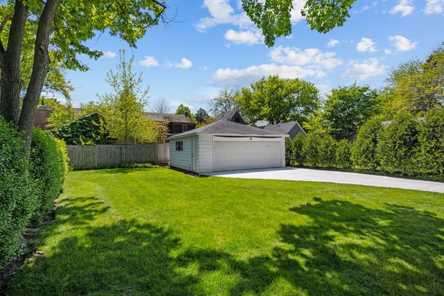 724 Maclean Avenue, Kenilworth, IL 60043