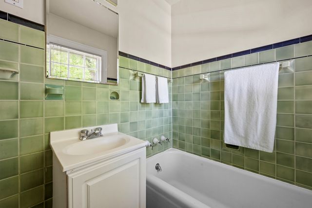 724 Maclean Avenue, Kenilworth, IL 60043