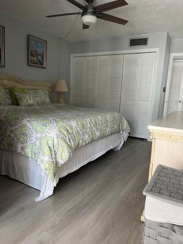 143 West Court, Royal Palm Beach, FL 33411