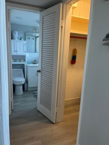 143 West Court, Royal Palm Beach, FL 33411