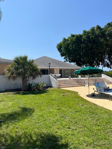 143 West Court, Royal Palm Beach, FL 33411