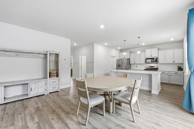 3283 Moss Bridge Ln., Myrtle Beach, SC 29579