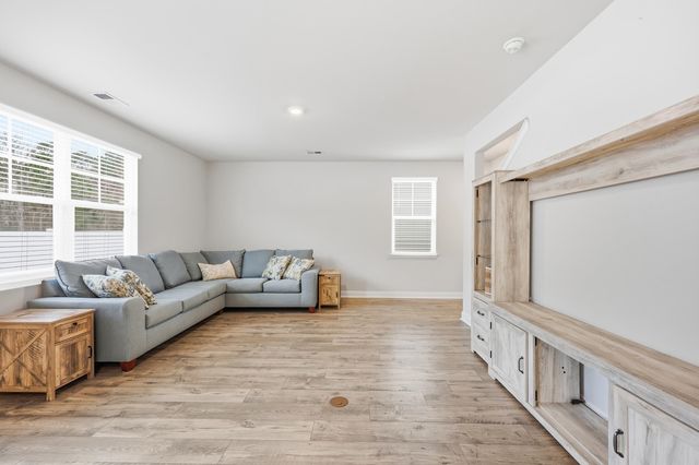 3283 Moss Bridge Ln., Myrtle Beach, SC 29579