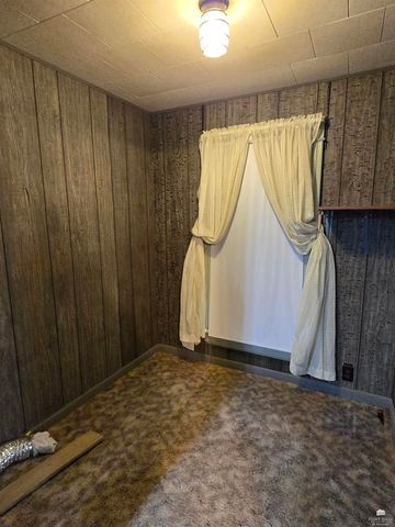 2988 Walnut Street, Talmage, KS 67482