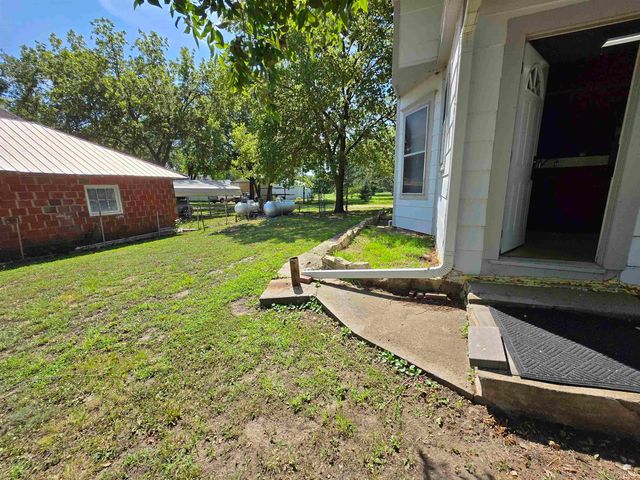 2988 Walnut Street, Talmage, KS 67482
