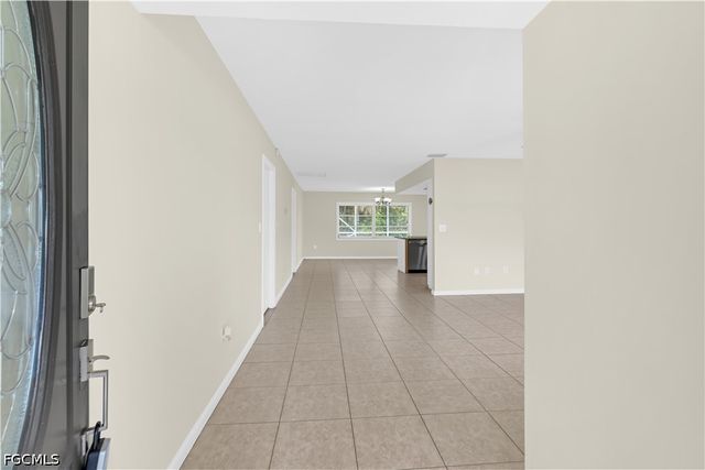 1121 SE 36th ST, Cape Coral, FL 33904