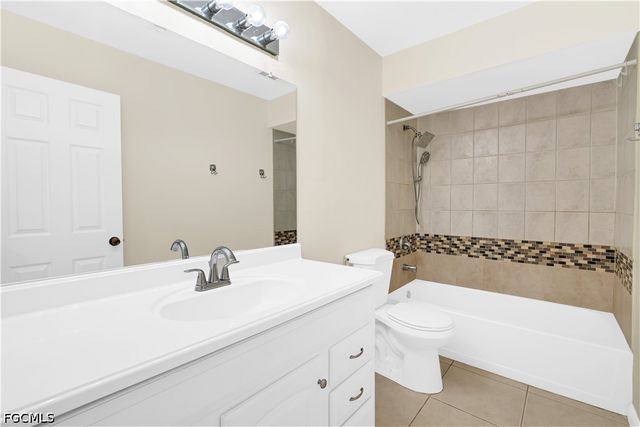 1121 SE 36th ST, Cape Coral, FL 33904