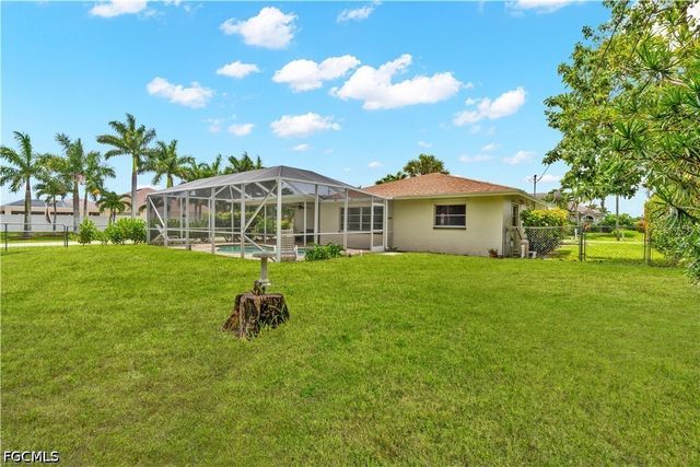 1121 SE 36th ST, Cape Coral, FL 33904