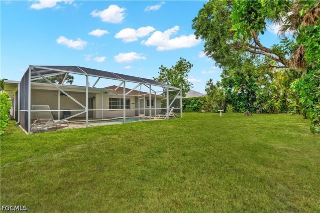 1121 SE 36th ST, Cape Coral, FL 33904