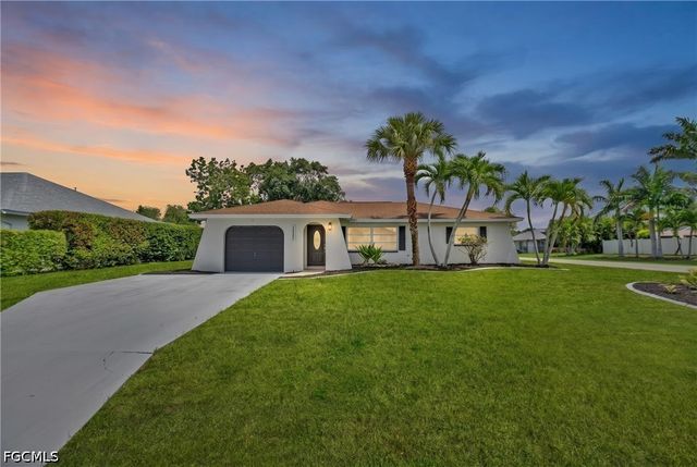 1121 SE 36th ST, Cape Coral, FL 33904