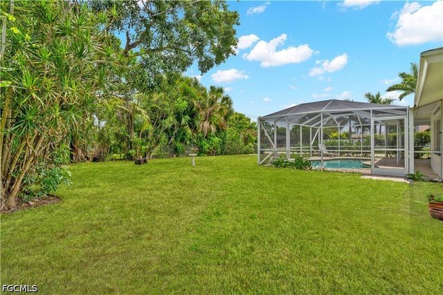 1121 SE 36th ST, Cape Coral, FL 33904