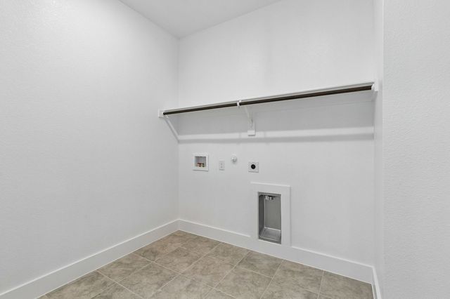 1007 Goldenrod Drive, Justin, TX 76247