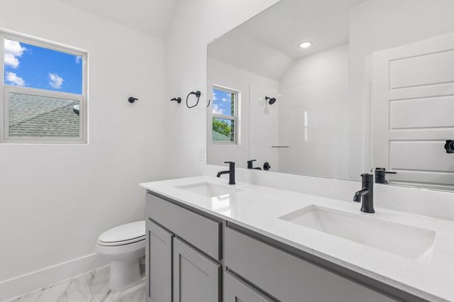 1007 Goldenrod Drive, Justin, TX 76247