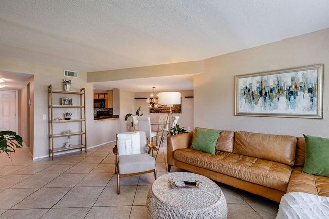 1068 LOTUS PARKWAY 813, Altamonte Springs, FL 32714