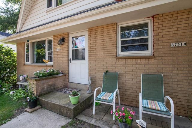 8731 W Morgan AVENUE, Milwaukee, WI 53228