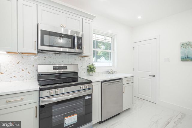 3017 BLAIR MILL RD, Willow Grove, PA 19090