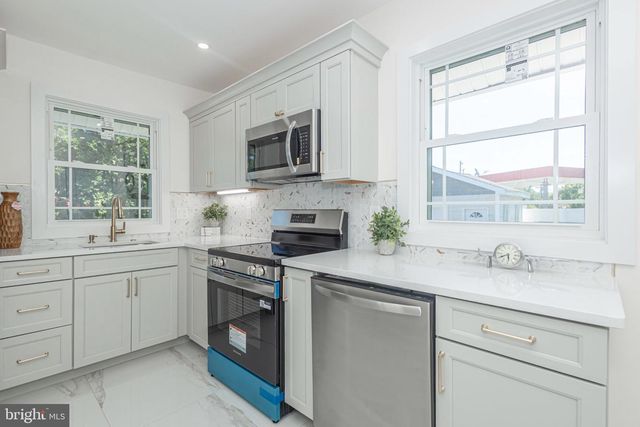 3017 BLAIR MILL RD, Willow Grove, PA 19090