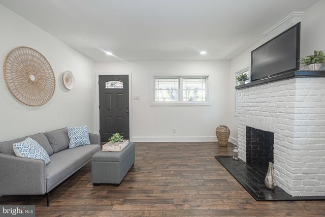 3017 BLAIR MILL RD, Willow Grove, PA 19090