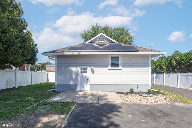 3017 BLAIR MILL RD, Willow Grove, PA 19090