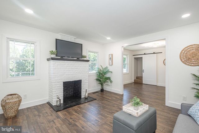 3017 BLAIR MILL RD, Willow Grove, PA 19090