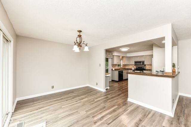 34 Sleepy Hollow Court, Westfield, IN 46074