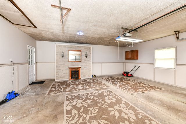 34 Sleepy Hollow Court, Westfield, IN 46074