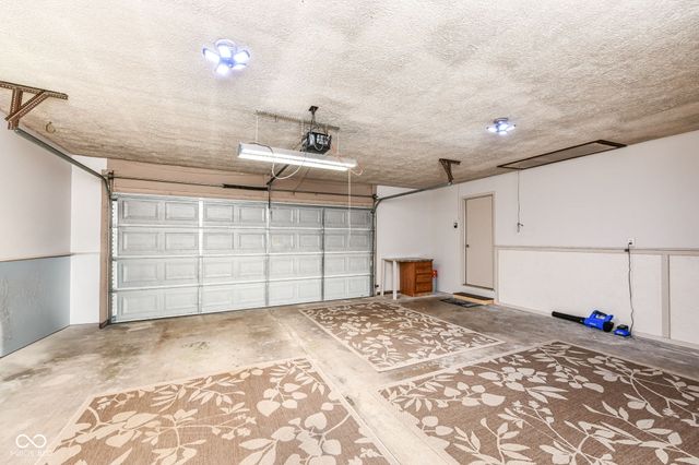 34 Sleepy Hollow Court, Westfield, IN 46074