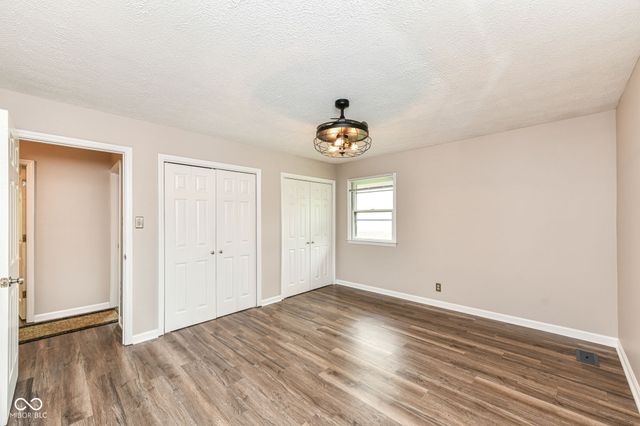 34 Sleepy Hollow Court, Westfield, IN 46074