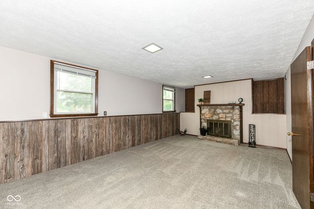 34 Sleepy Hollow Court, Westfield, IN 46074