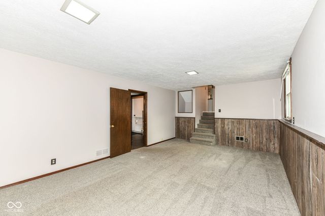 34 Sleepy Hollow Court, Westfield, IN 46074