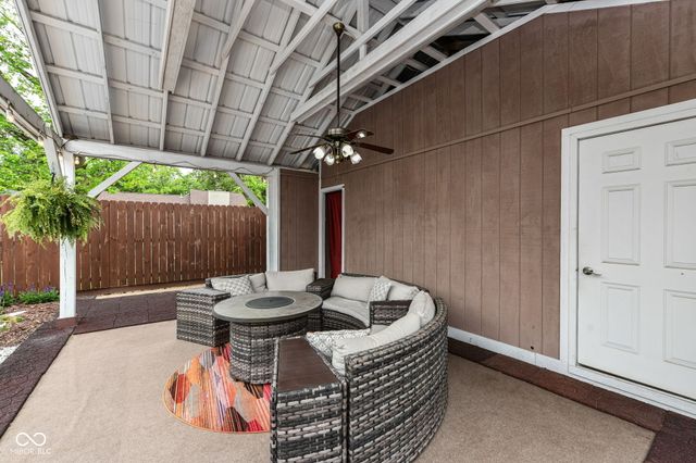 34 Sleepy Hollow Court, Westfield, IN 46074