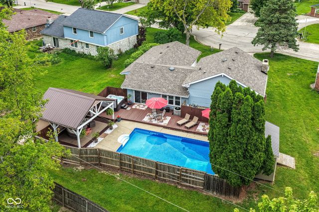 34 Sleepy Hollow Court, Westfield, IN 46074