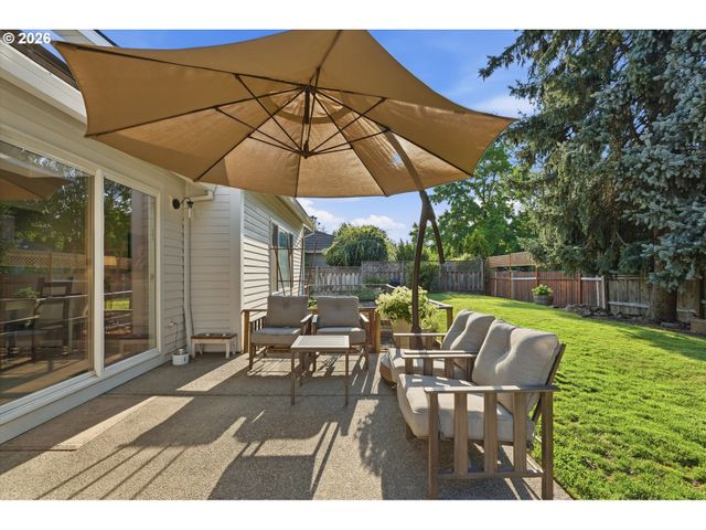 401 E DONALD Ln, Newberg, OR 97132